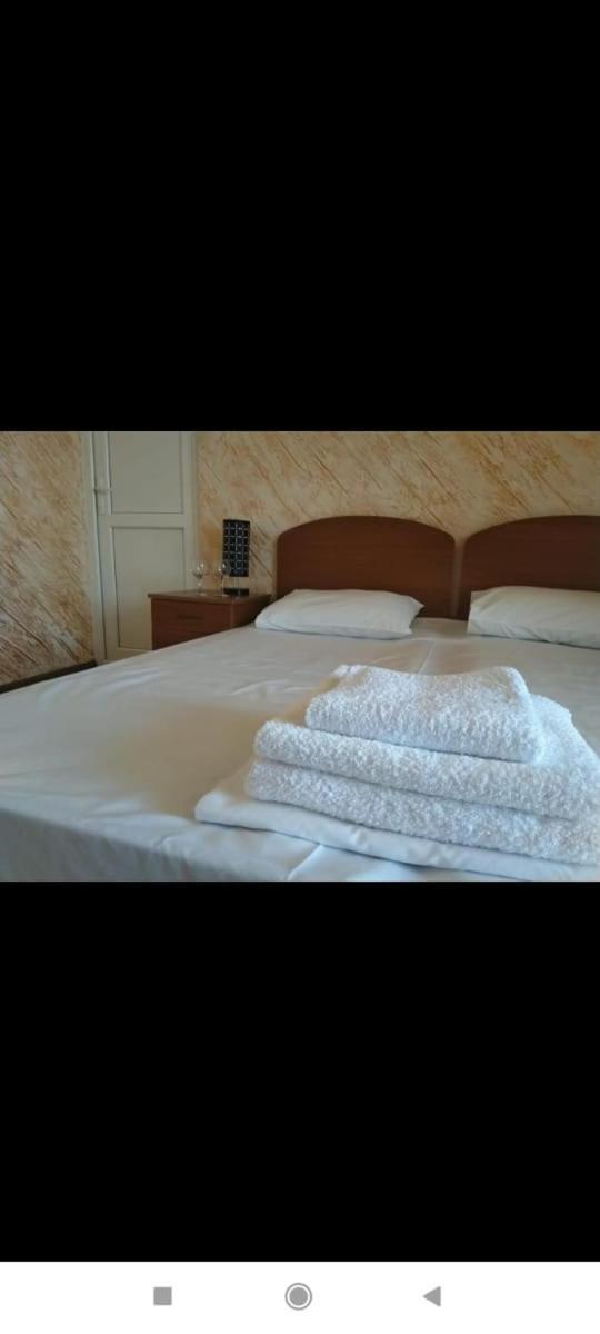 Geno Guest House 크바리아티 객실 사진